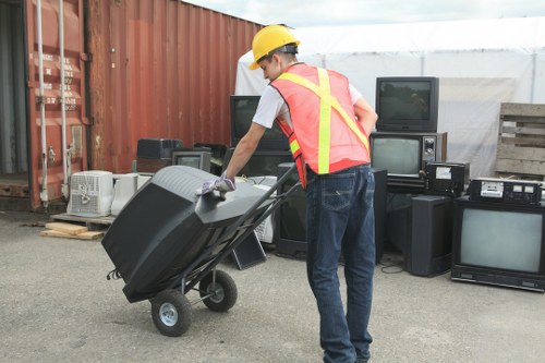 Choosing a reliable disposal service